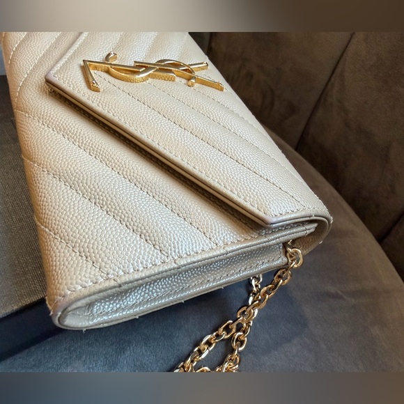 Beige Yves Saint Laurent Cassandre Envelope Flap Wallet on Chain gold - Picture 2 of 14